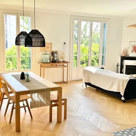 Maison Familiale Avec Vue Tour Eiffel Villa